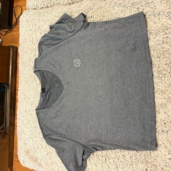 V-Neck T-Shirts performance shirts - Picture 2 of 5